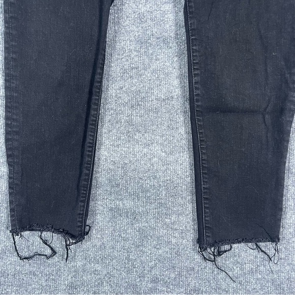 Madewell Women’s 35 9” Mid Rise Skinny Black Butterfly Button Raw Hem Jeans - Picture 4 of 9